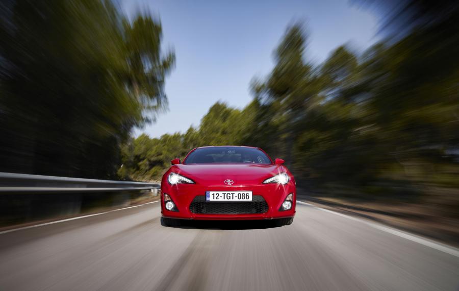  Toyota GT 86 2012 года  (фото 105 из 106)